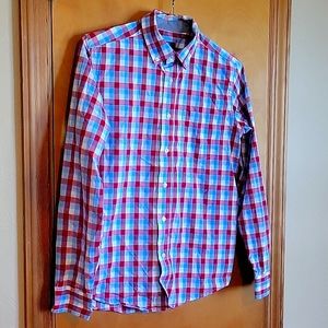Mens S red/white/light blue plaid shirt looks new